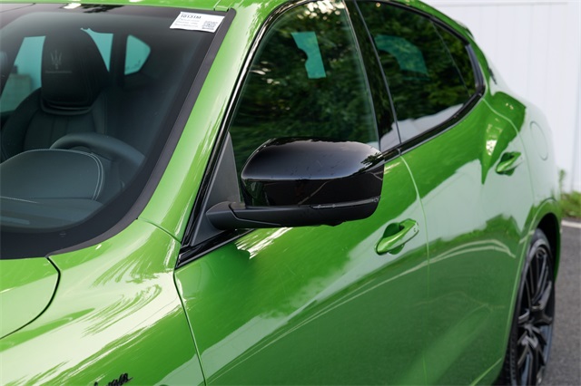 Vehicle image 51 of 68