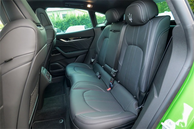 Vehicle image 22 of 68