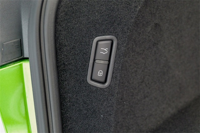 Vehicle image 54 of 68