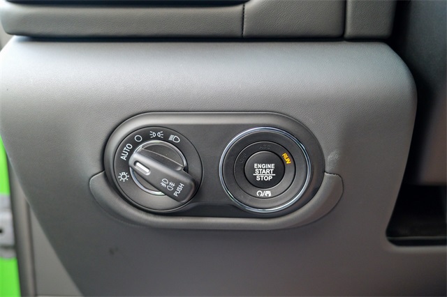 Vehicle image 52 of 68
