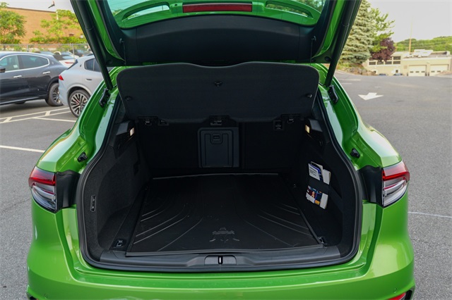 Vehicle image 17 of 68