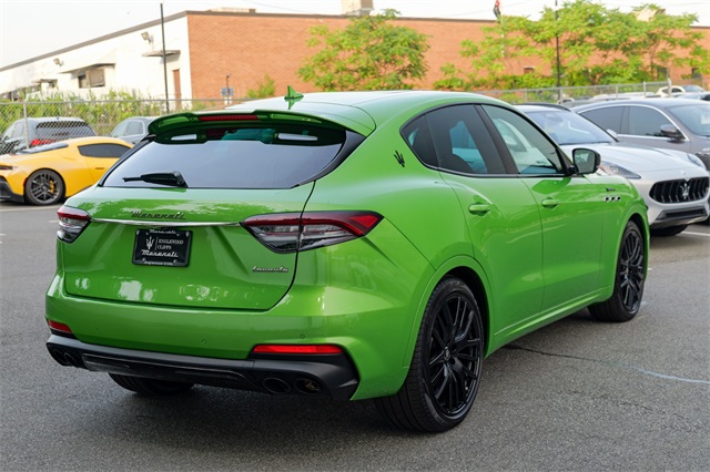Vehicle image 6 of 68