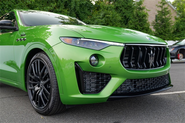 Vehicle image 66 of 68