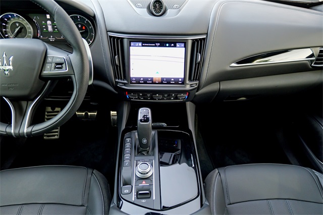 Vehicle image 58 of 68