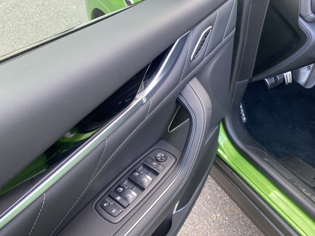 Vehicle image 18 of 51