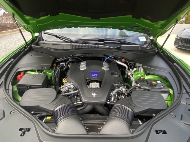 Vehicle image 10 of 51