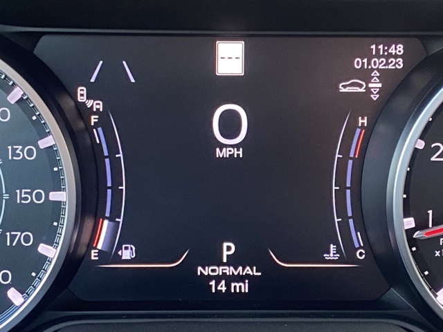 Vehicle image 27 of 51