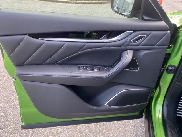 Vehicle image 17 of 51