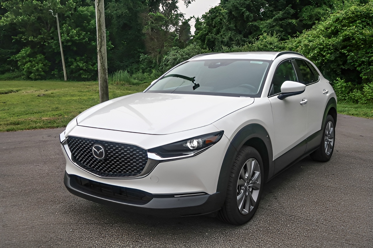 Vehicle image 33 of 41