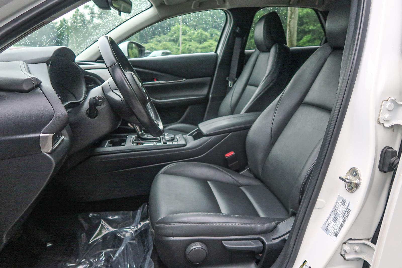 Vehicle image 20 of 41