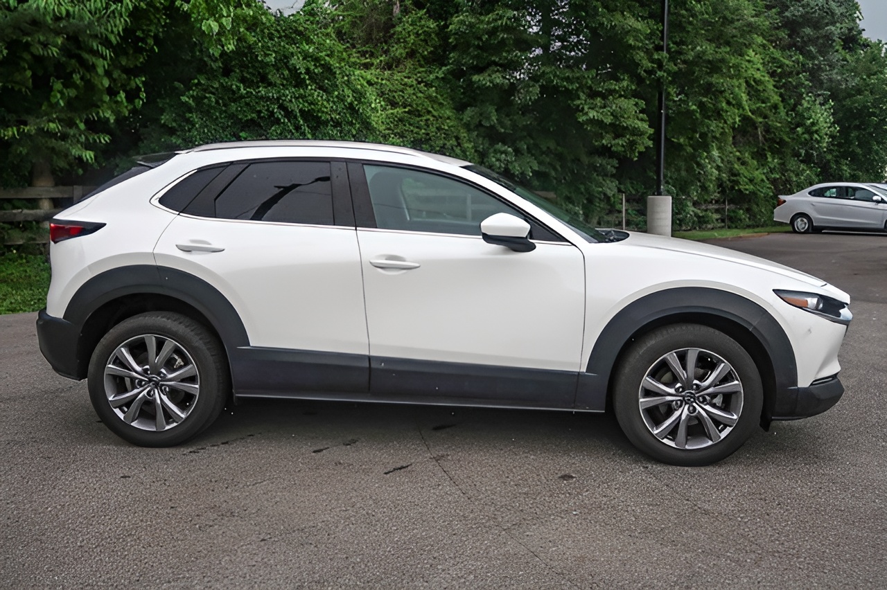 Vehicle image 38 of 41