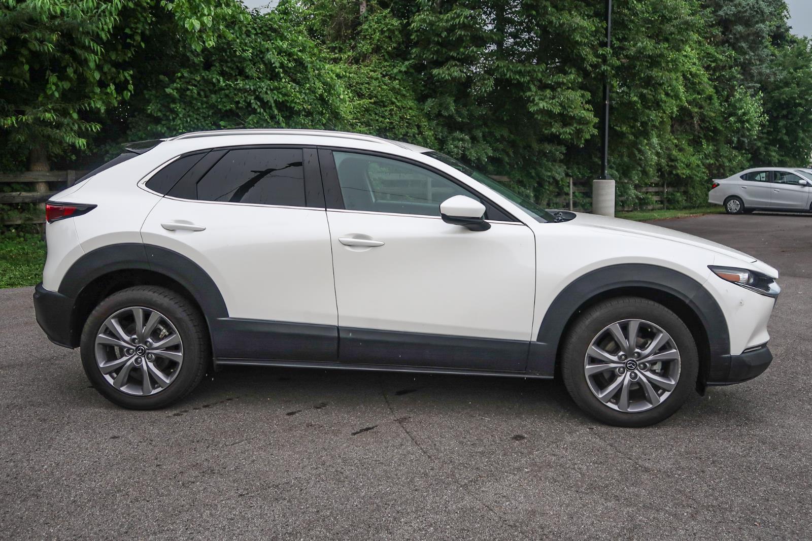Vehicle image 6 of 41