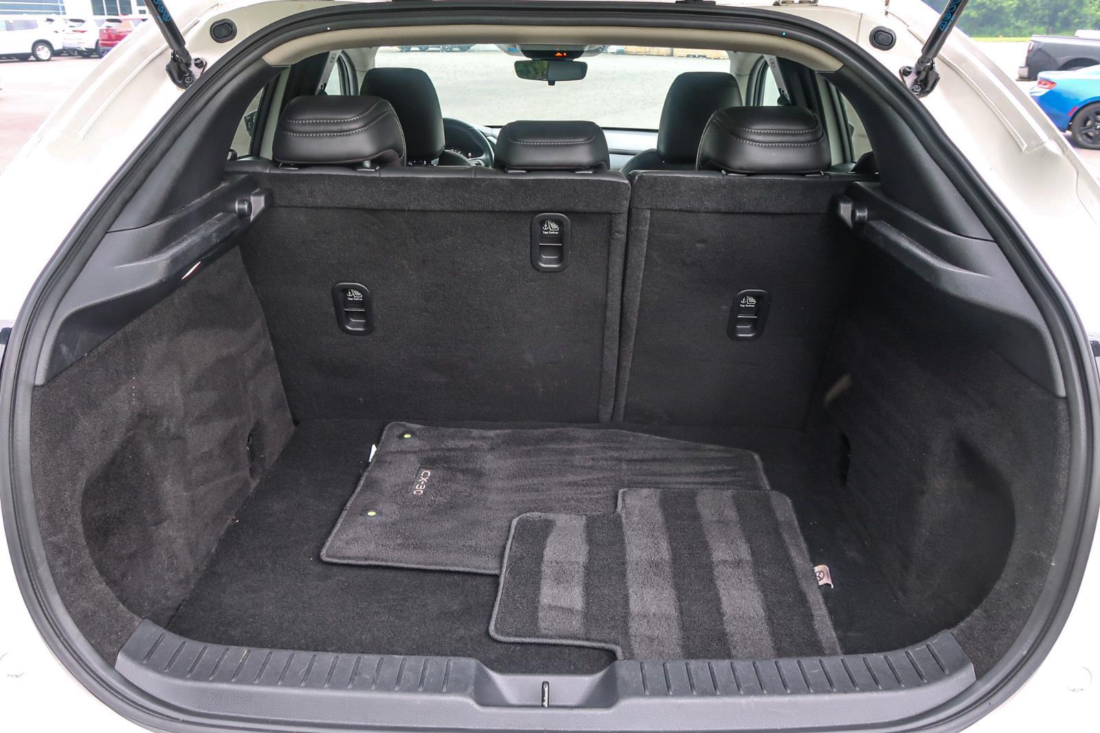 Vehicle image 12 of 41