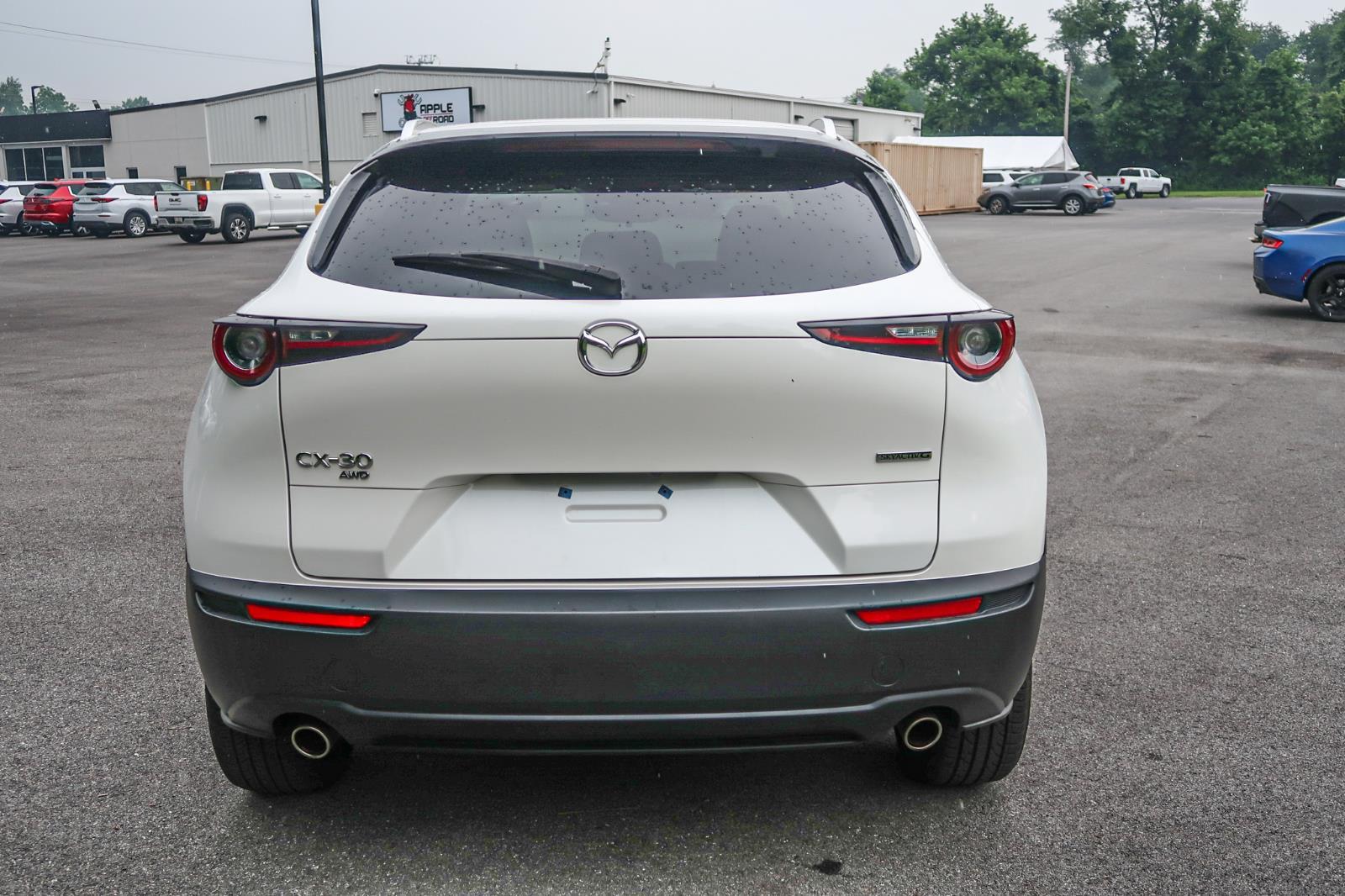 Vehicle image 8 of 41