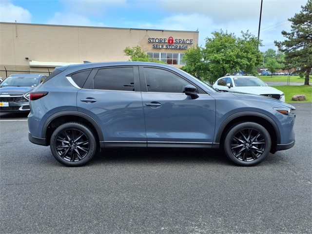 Vehicle image 4 of 24
