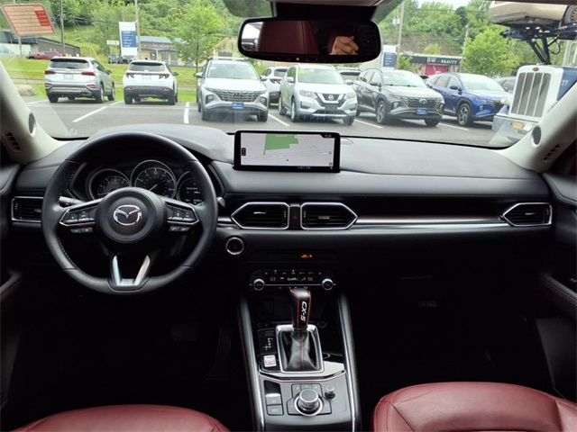 Vehicle image 13 of 24