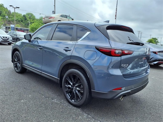 Vehicle image 7 of 24