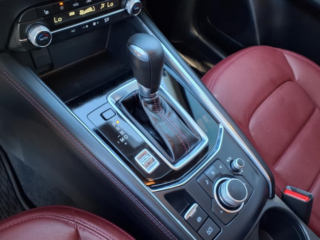 Vehicle image 24 of 38