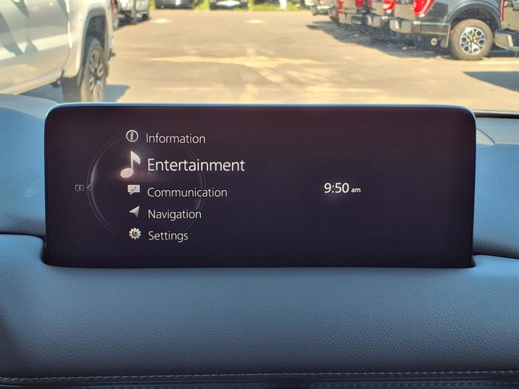 Vehicle image 32 of 38