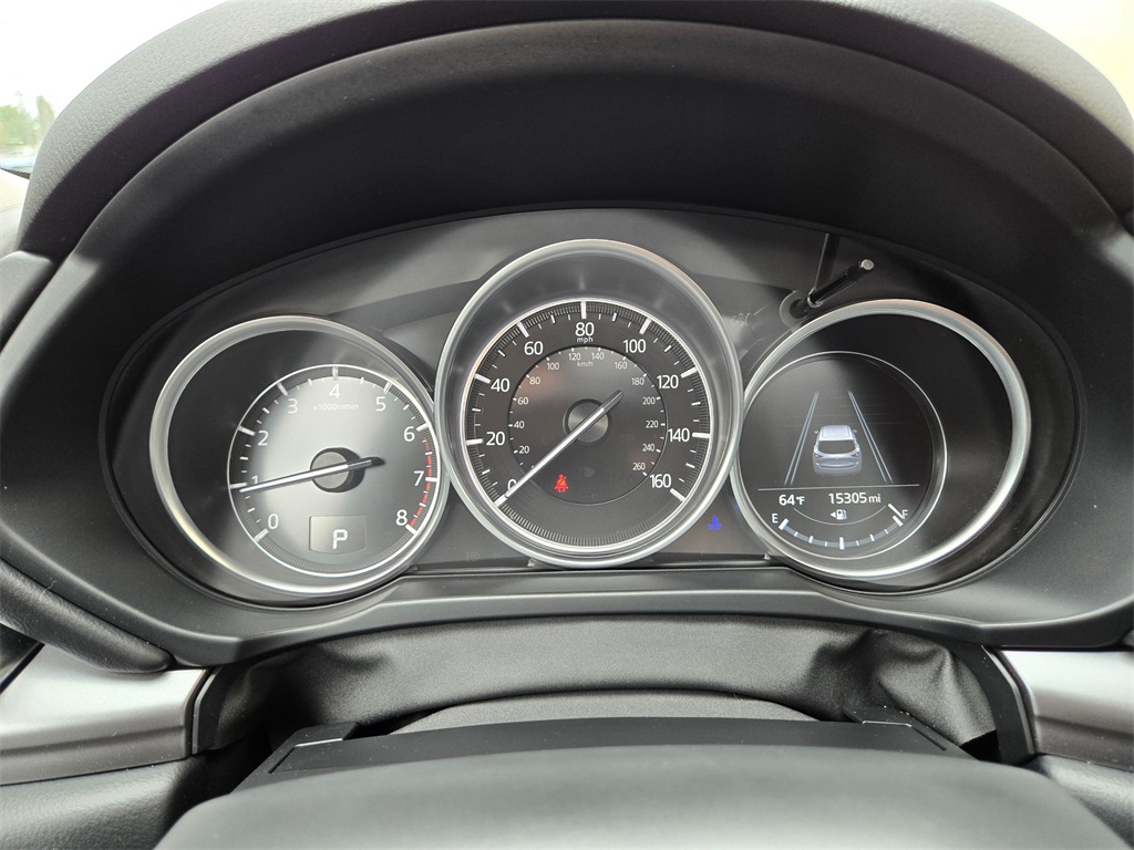 Vehicle image 24 of 36