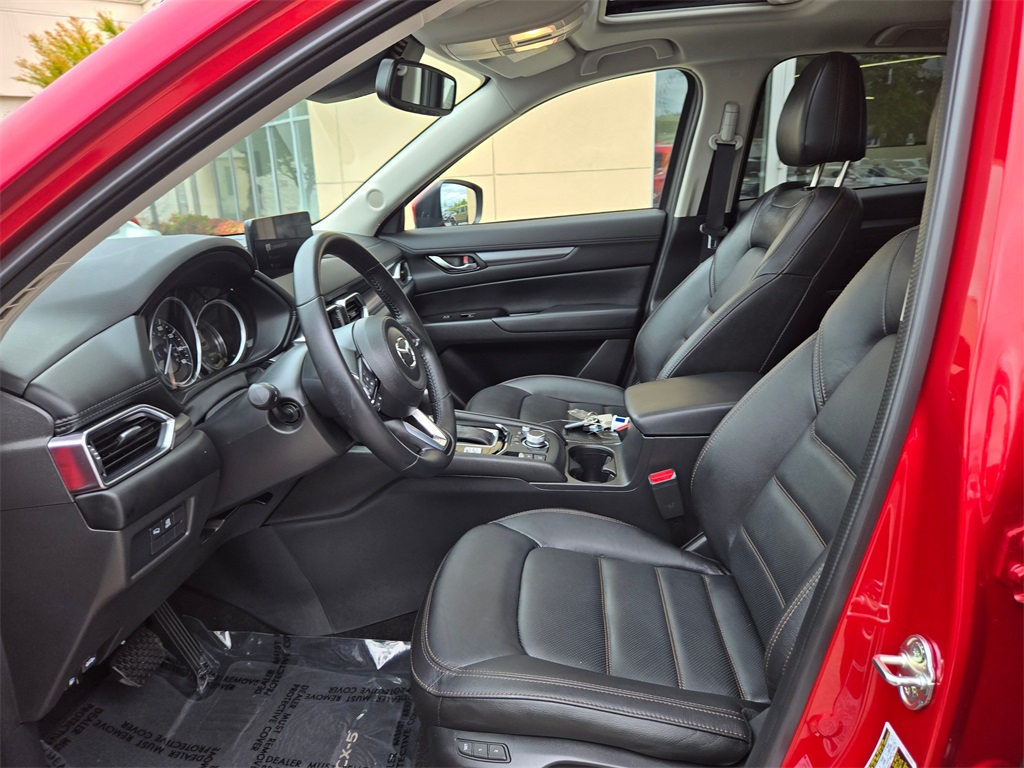 Vehicle image 21 of 36
