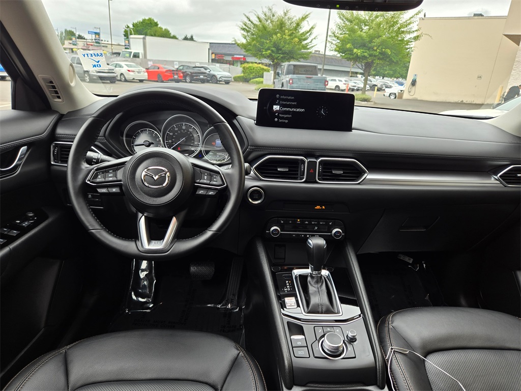 Vehicle image 22 of 36