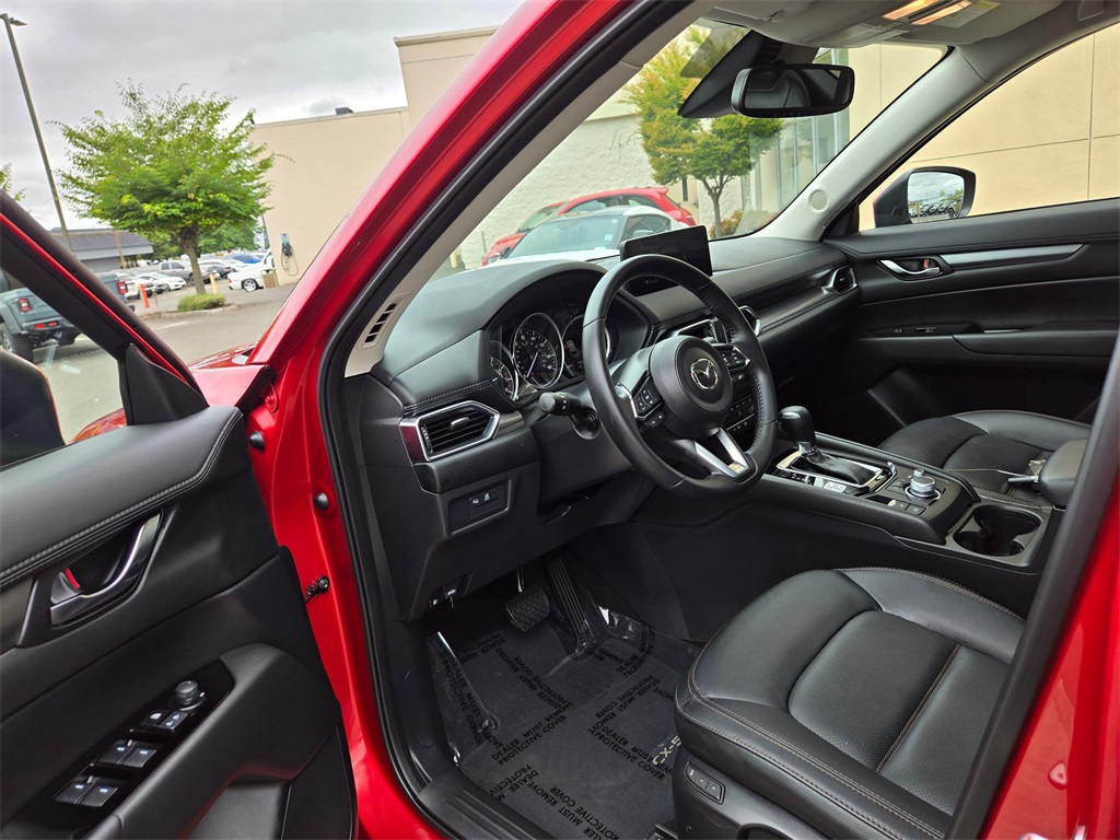 Vehicle image 23 of 36