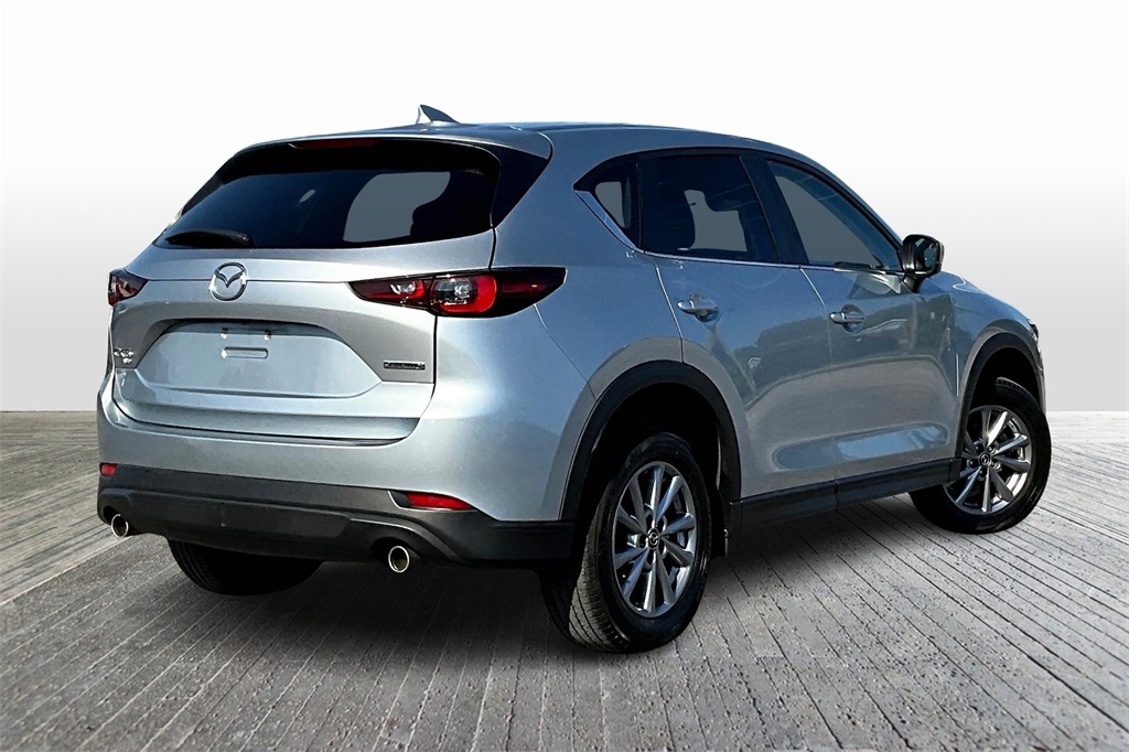 2023 Mazda CX-5 2.5 S Preferred Package Image 4 of 33