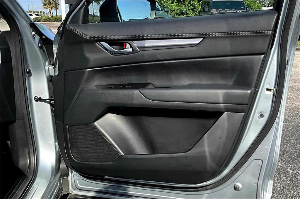 2023 Mazda CX-5 2.5 S Preferred Package Image 24 of 33