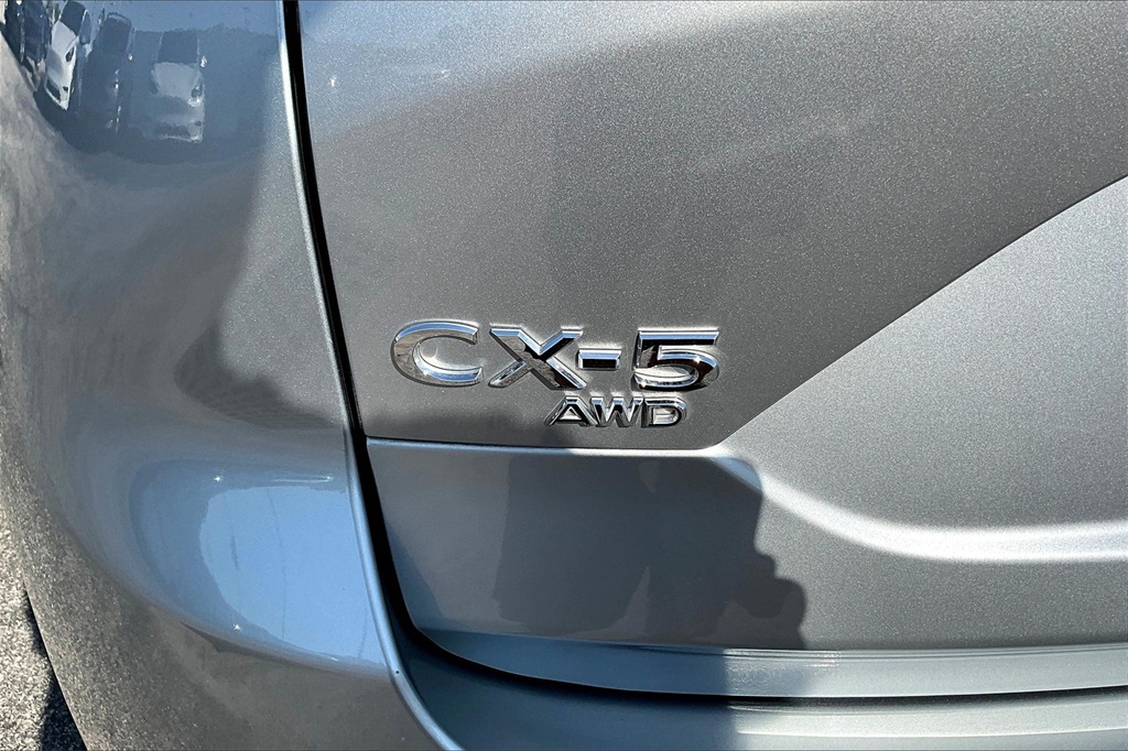 2023 Mazda CX-5 2.5 S Preferred Package Image 10 of 33