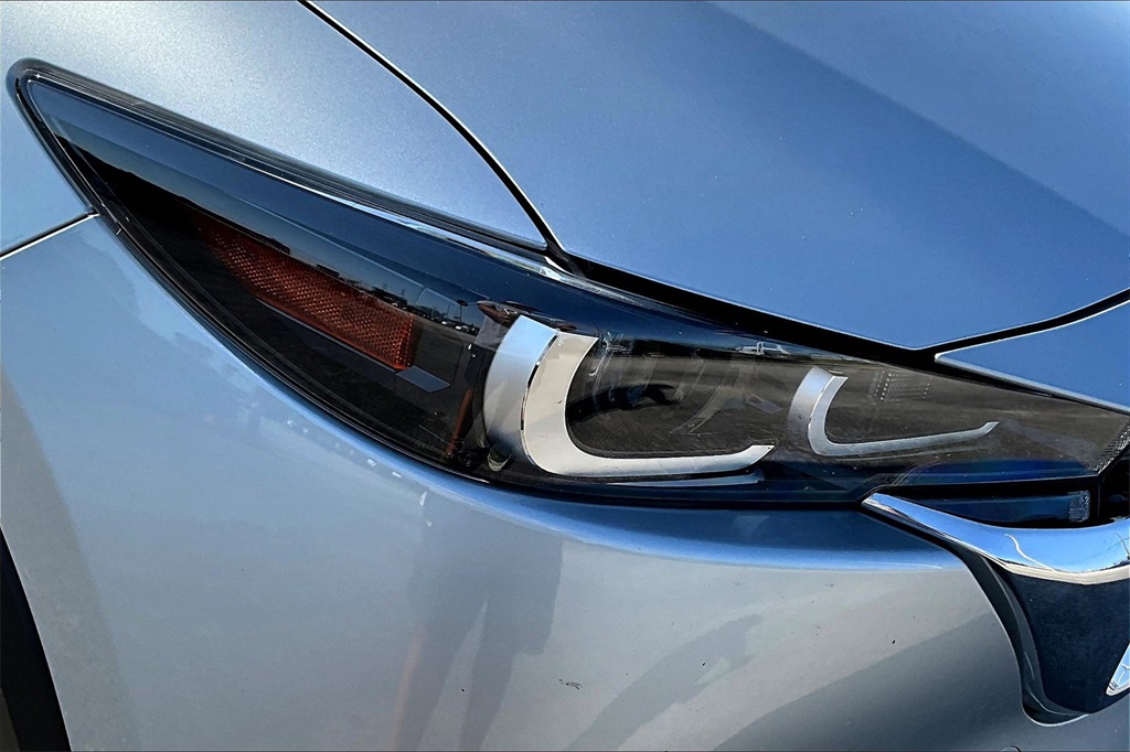 2023 Mazda CX-5 2.5 S Preferred Package Image 28 of 33