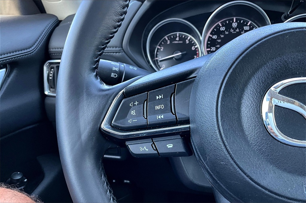 2023 Mazda CX-5 2.5 S Preferred Package Image 18 of 33