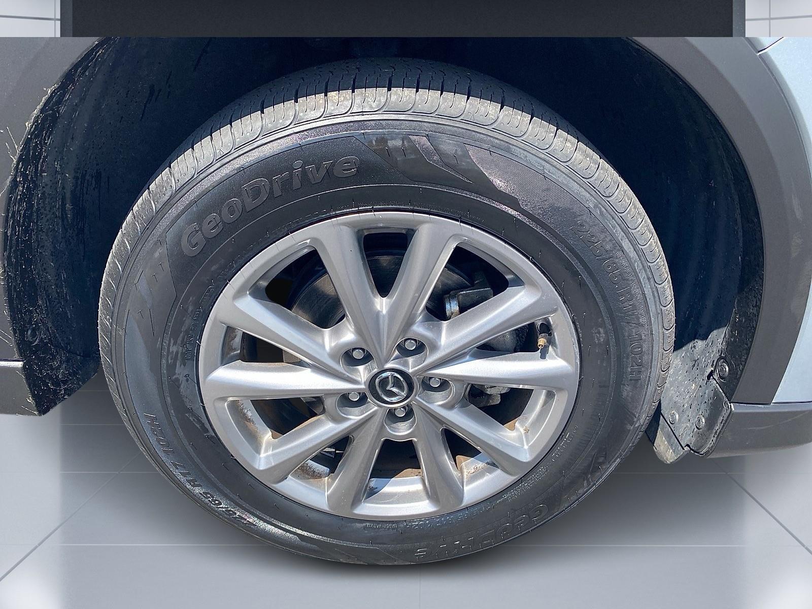 Vehicle image 8 of 26