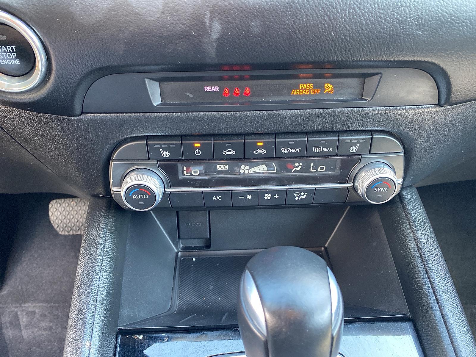 Vehicle image 17 of 26
