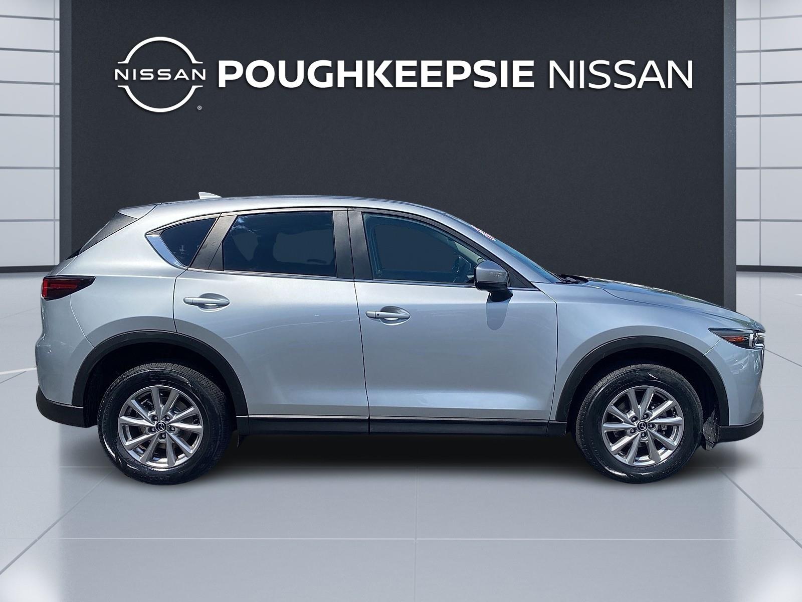 Vehicle image 4 of 26