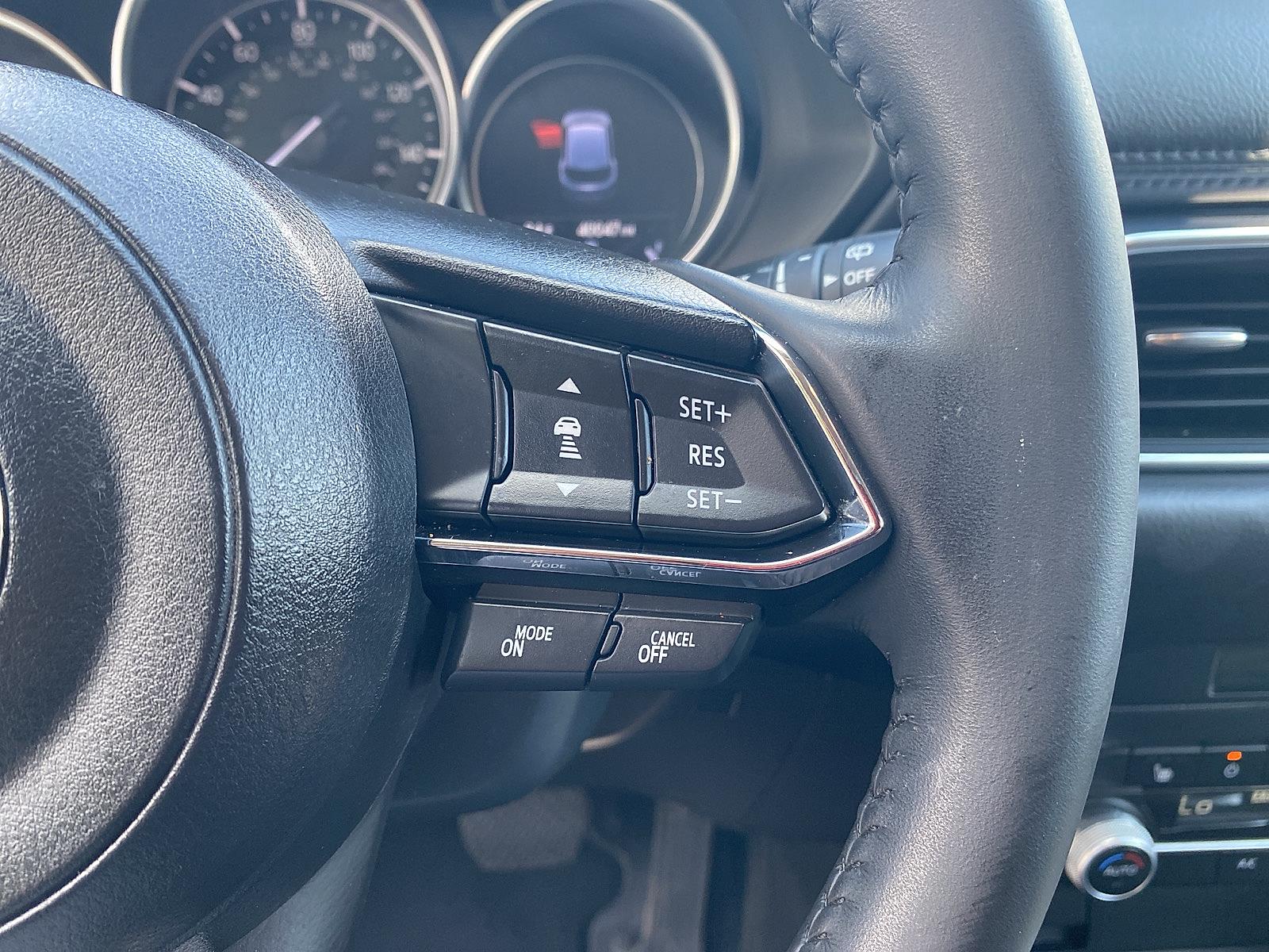 Vehicle image 22 of 26