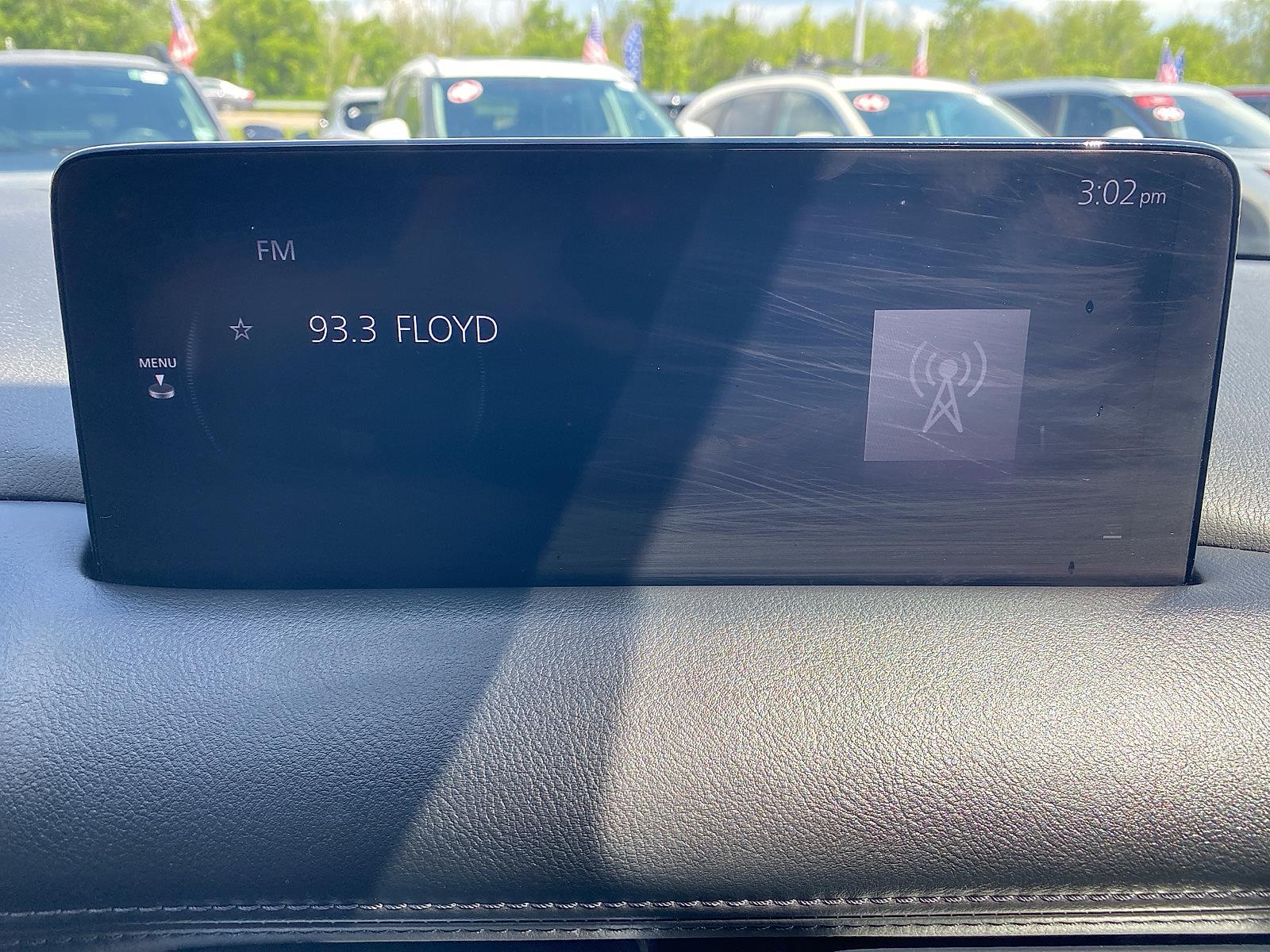 Vehicle image 23 of 26