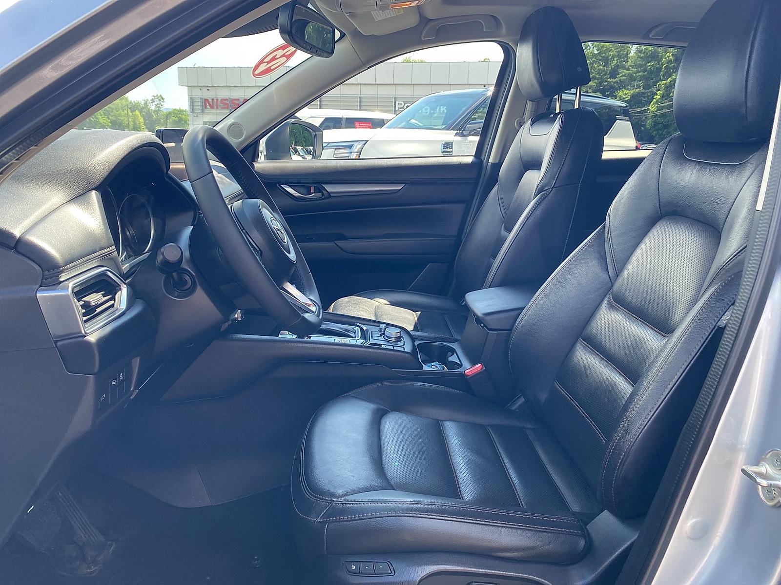 Vehicle image 10 of 26