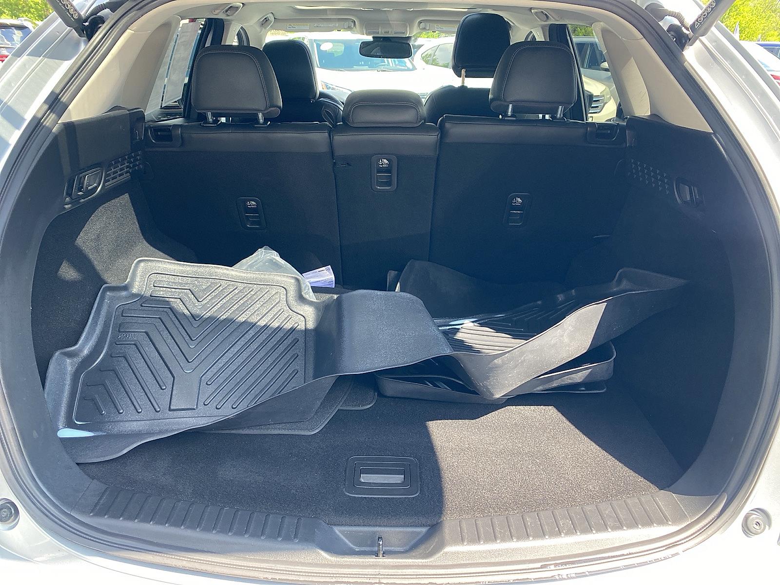Vehicle image 9 of 26