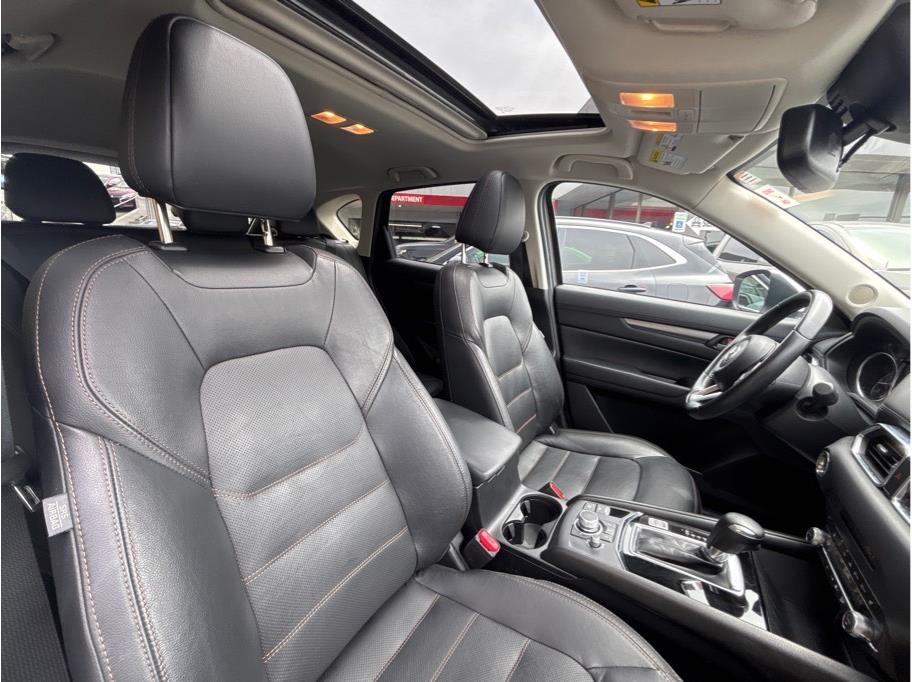 2023 Mazda CX-5 2.5 S Preferred Package Image 17 of 33