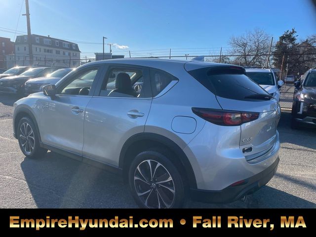 Vehicle image 7 of 32