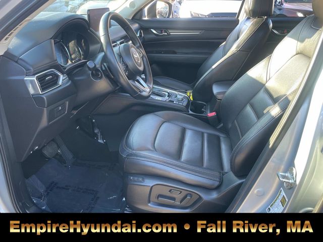 Vehicle image 18 of 32