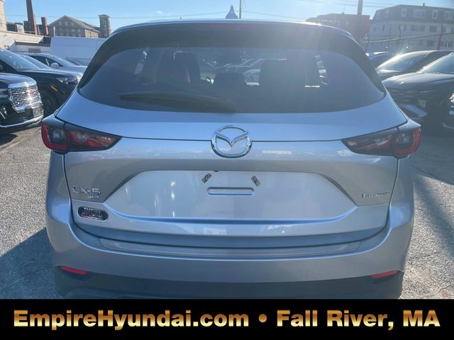 Vehicle image 6 of 32