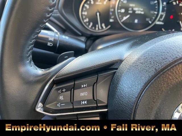 Vehicle image 30 of 32