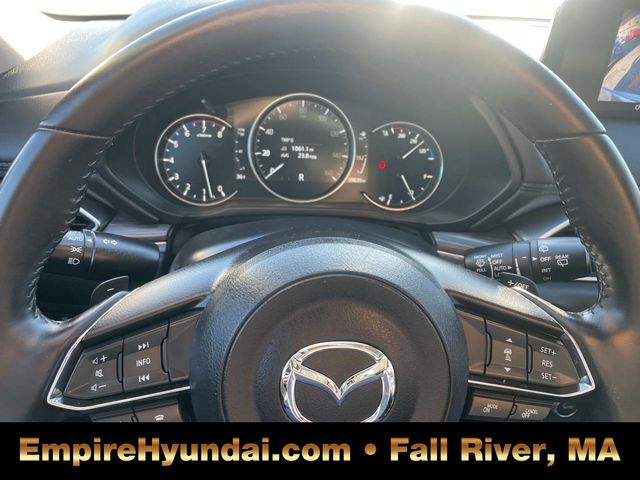 Vehicle image 28 of 32