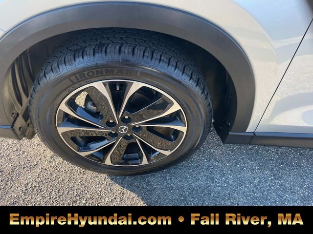 Vehicle image 12 of 32