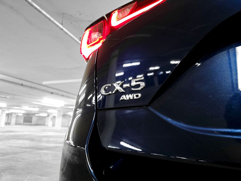 2023 Mazda CX-5 2.5 S Premium Package Image 24 of 40