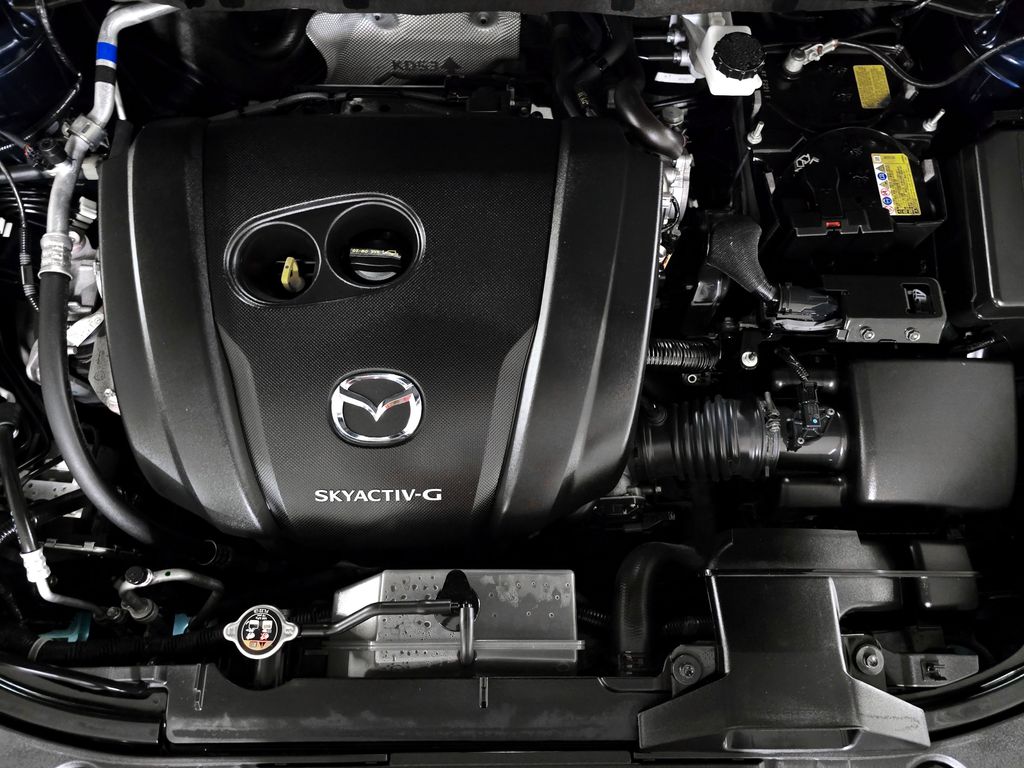 2023 Mazda CX-5 2.5 S Premium Package Image 9 of 40