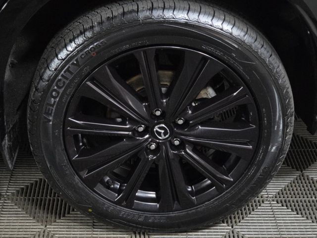 Vehicle image 11 of 35