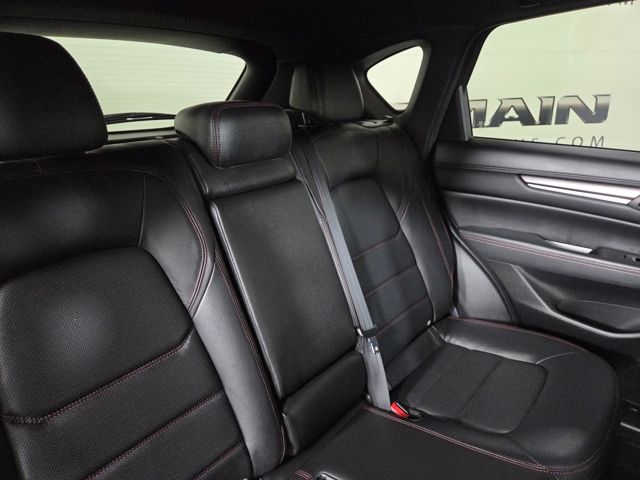 Vehicle image 18 of 35